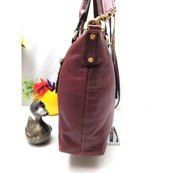 Michael Kors Hamilton Maroon Leather Lock Top Handle Zipper  Michael Kors Hamilton Maroon Leather Lock Top Handle Zipper Satchel Shoulder Bag